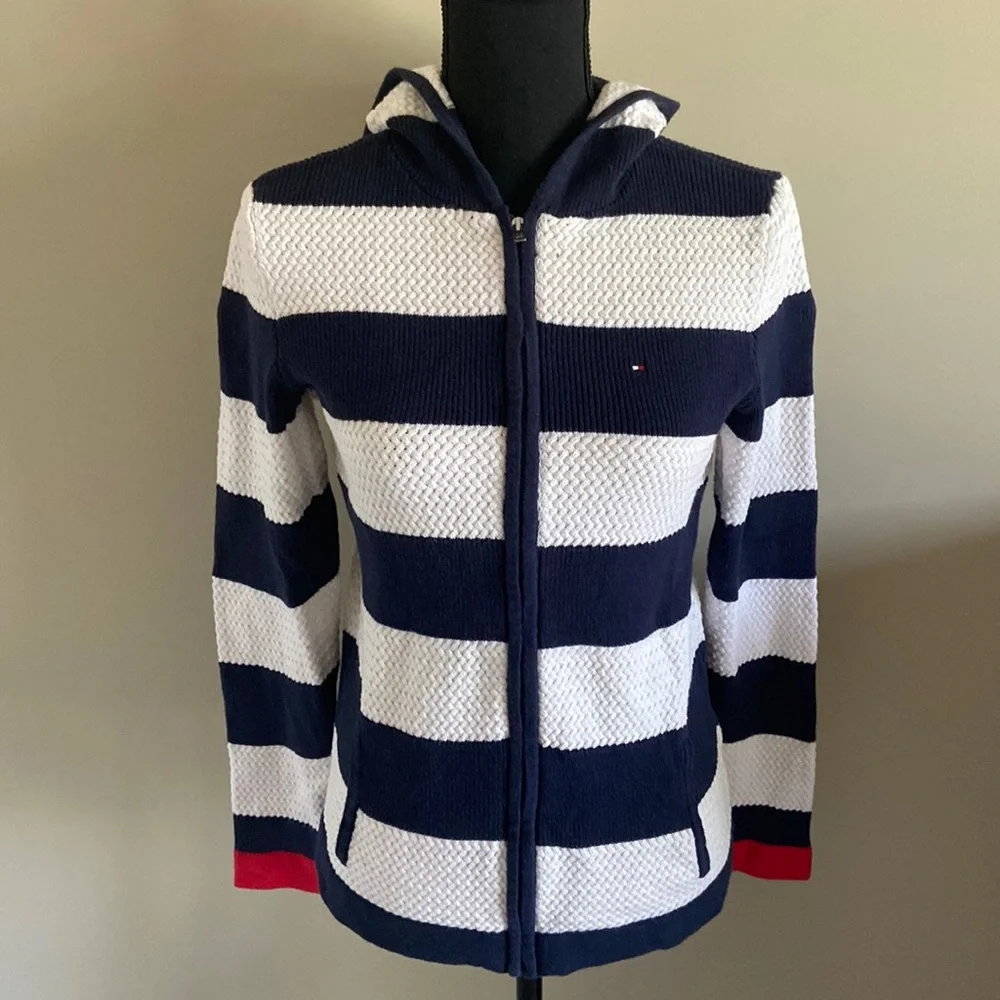 Tommy Hilfiger blue and white hoodie with pockets! Women’s size Medium.  EUC! - Picture 2 of 12